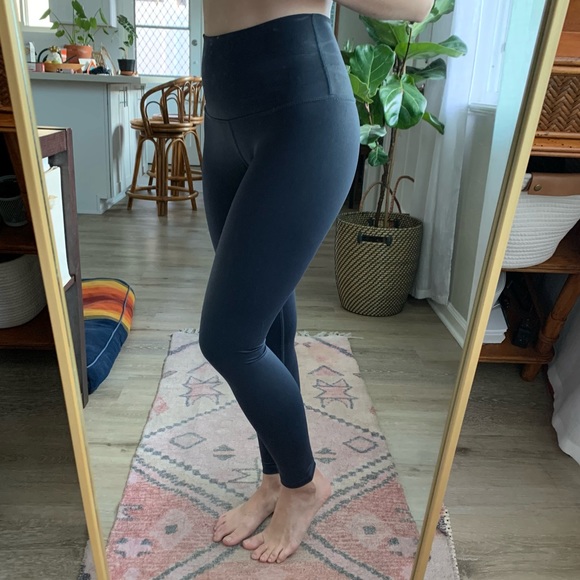 Beyond Yoga | Caught In The Midi π Sheen High Waist Navy Blue Legging - Picture 2 of 6